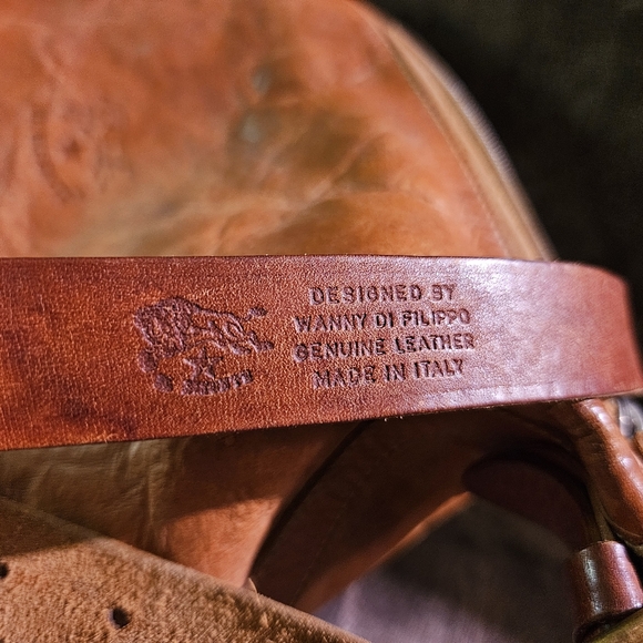 Il Bisonte Genuine Leather Crossbody In Warm Brown - Picture 10 of 10